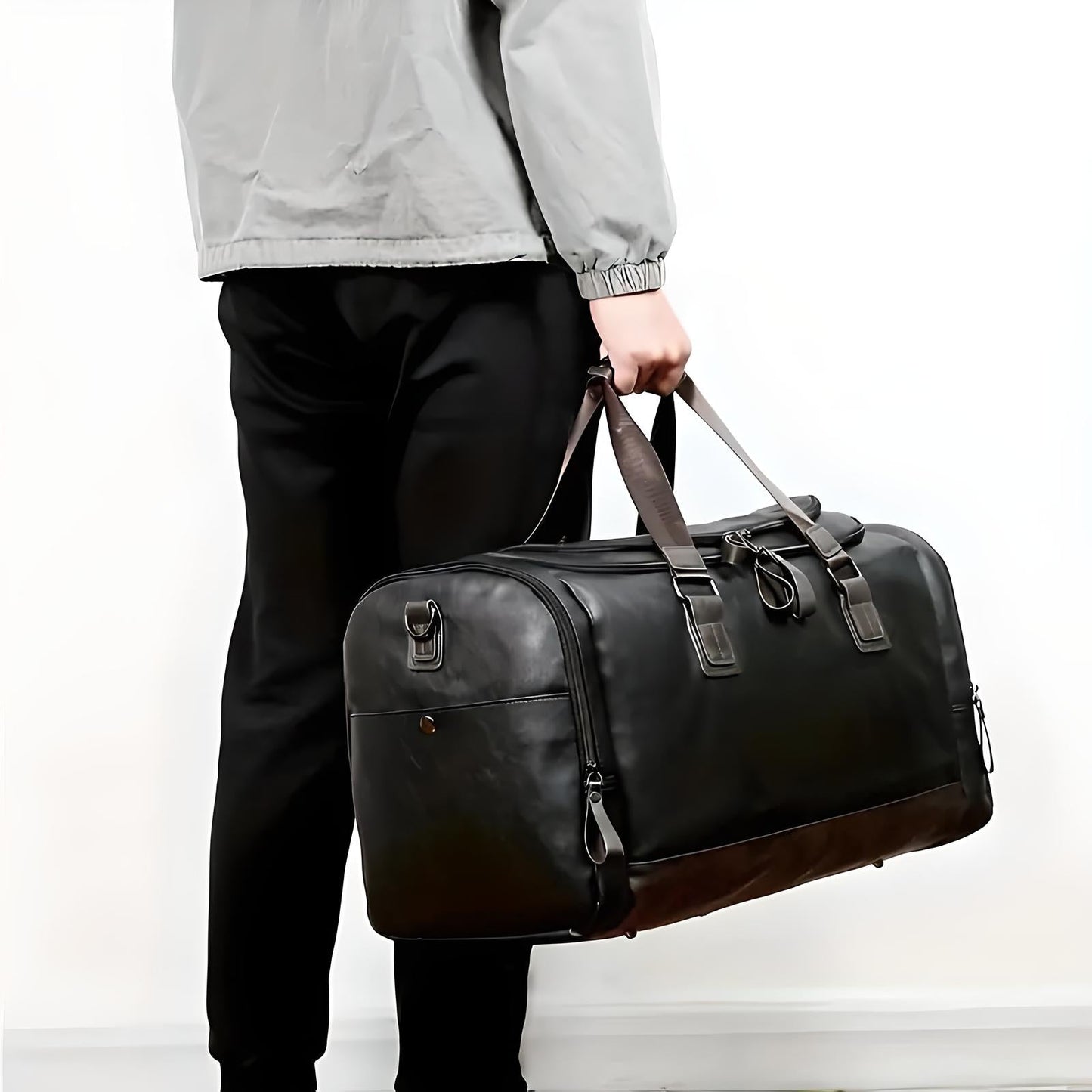 Classy Men’s Leather Look Duffle Bag